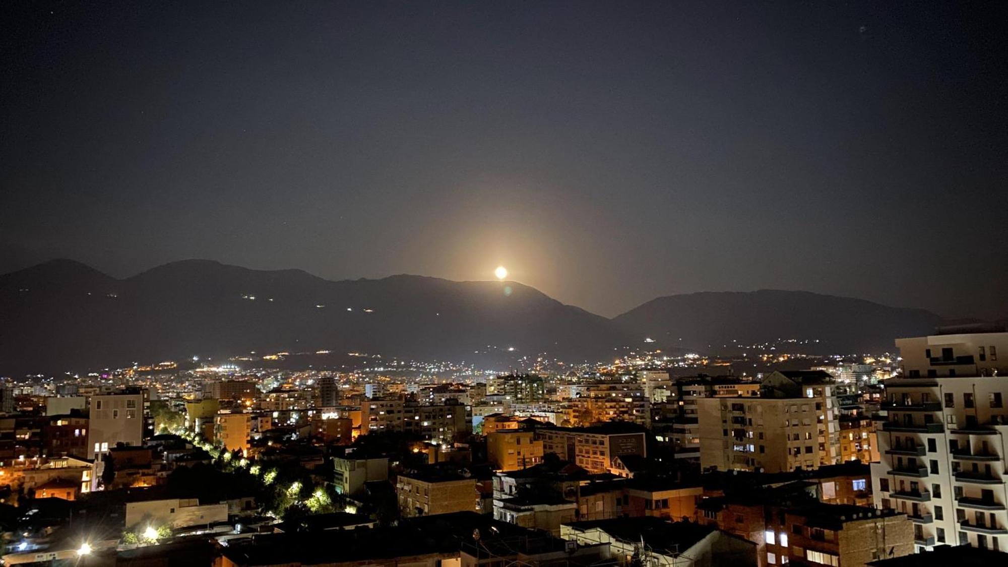 "Superattico" - Central Tirana Gorgeous Penthouse, Free Parking Luaran gambar