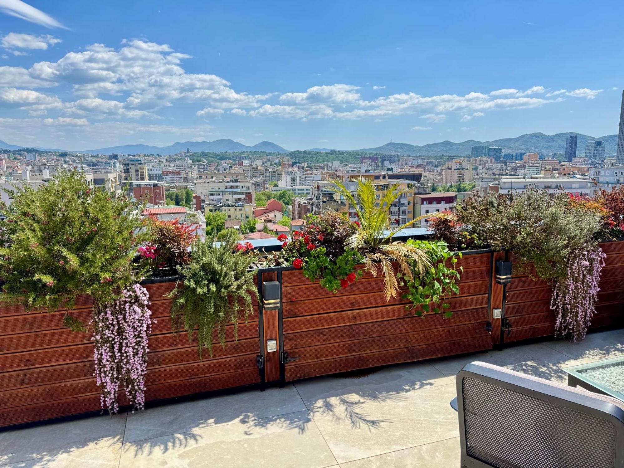 "Superattico" - Central Tirana Gorgeous Penthouse, Free Parking Luaran gambar